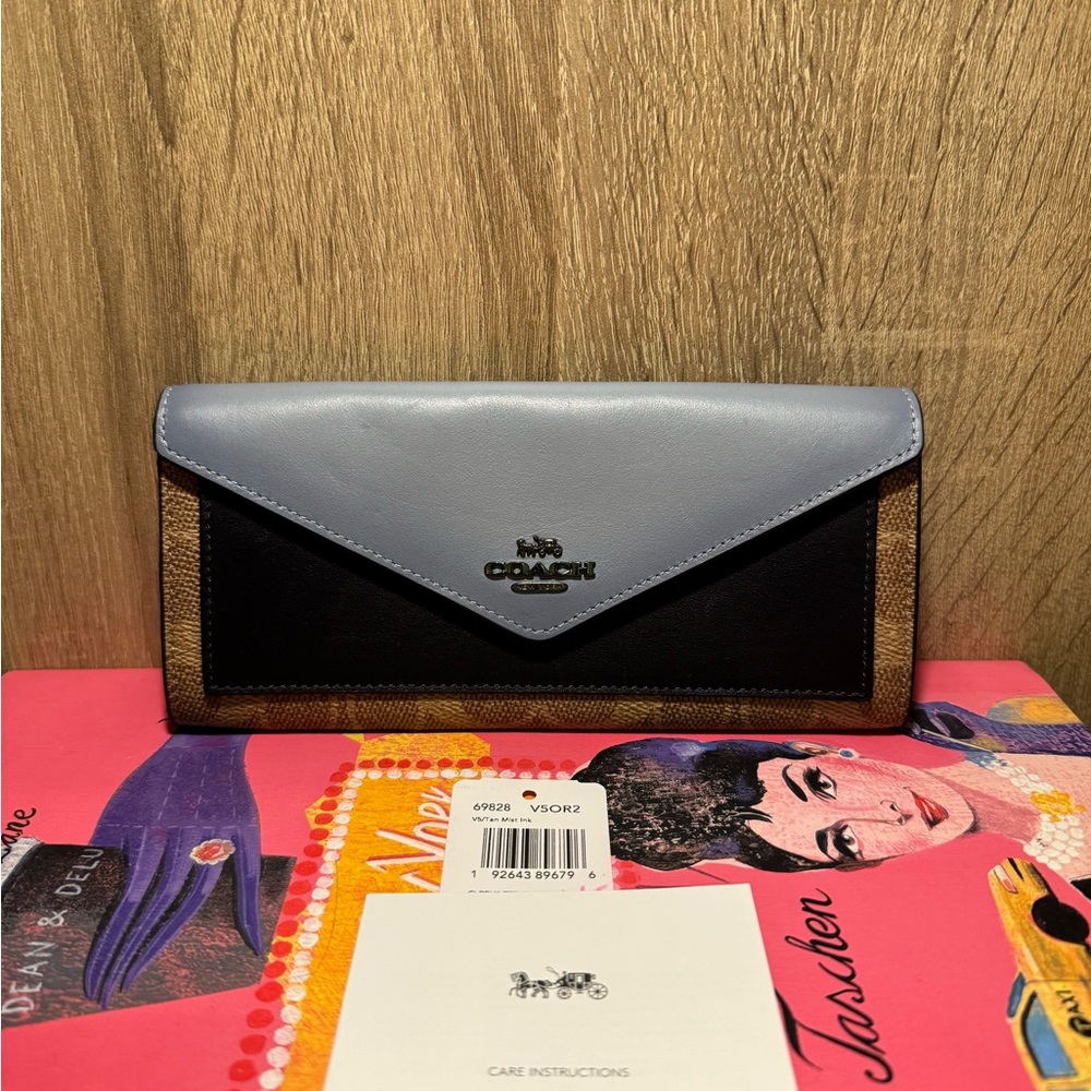 Soft Wallet In Colorblock Signature Canvas - Picture 3 of 5